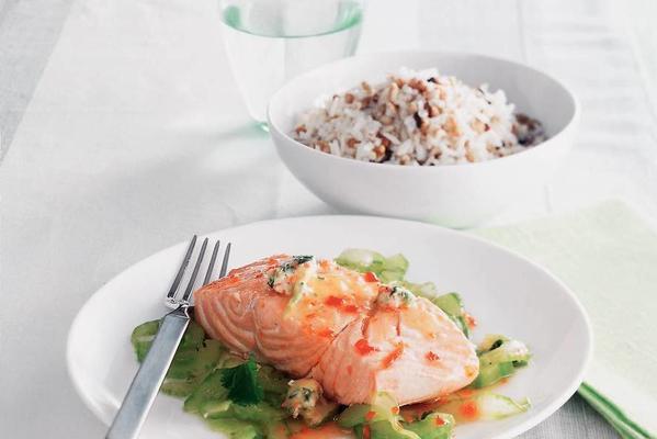 steamed salmon fillet with cucumber