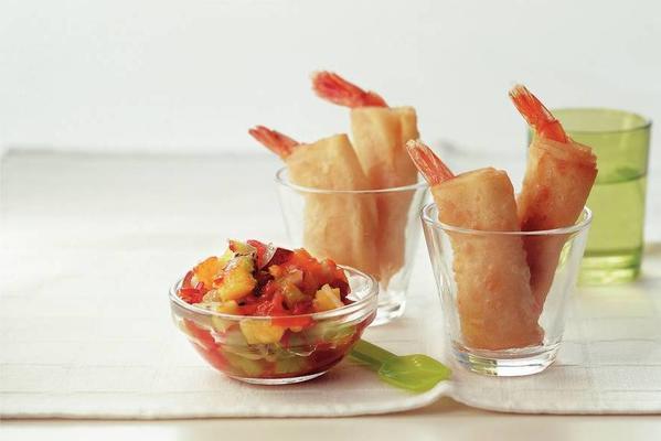 cocktail shrimp with spicy salsa