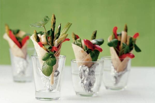 mini wraps with grilled vegetables
