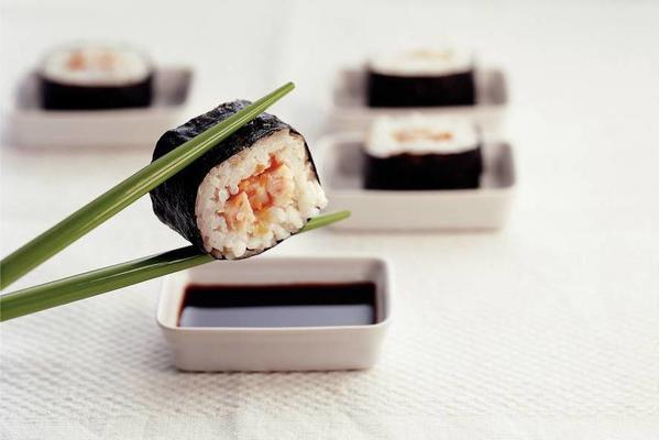 sushi with smoked chicken