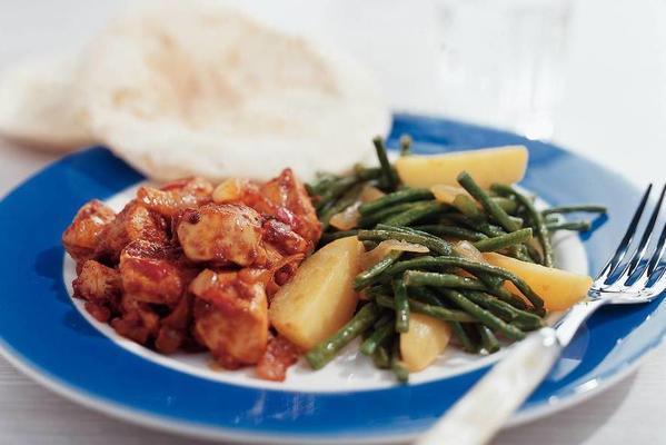 roti with curry chicken and green beans