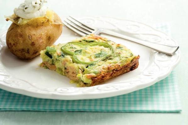 leeks with salmon and potato from the oven