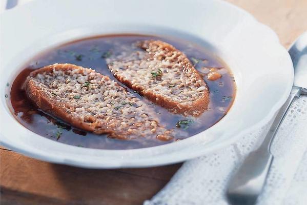 beer soup with caramelized onion