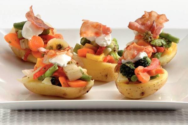 stuffed potatoes with pesto and bacon