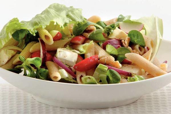 pasta salad with brie and walnuts