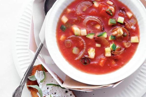 tomato courgette soup