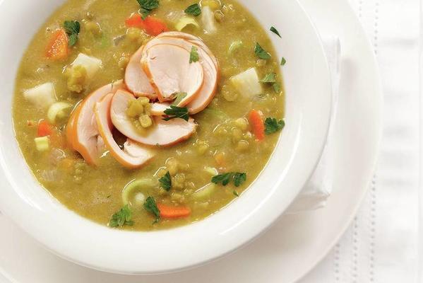 pea soup with smoked chicken