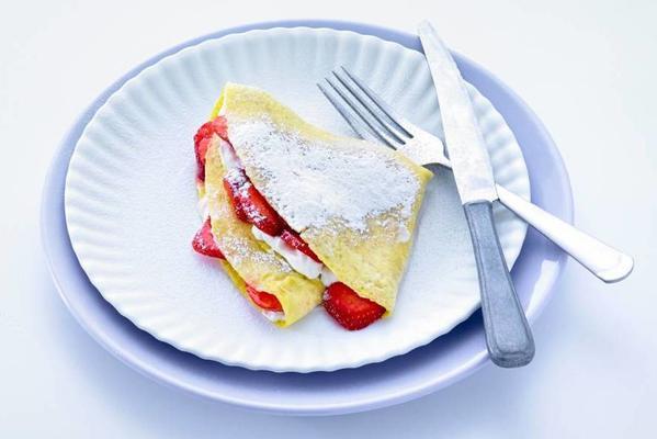 honeycomb with strawberries