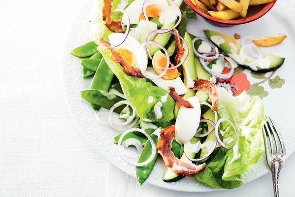 salad with avocado and caesard dressing