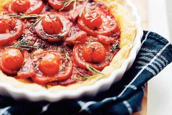 pie with three types of tomato from anne-karine sailor