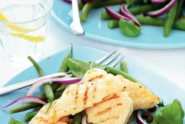 grilled fish with spinach salad
