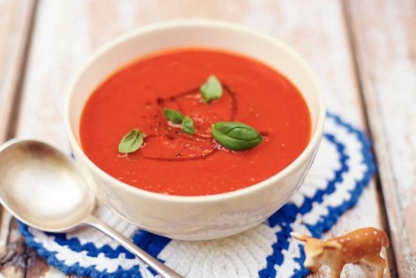 soup of tomatoes and red peppers