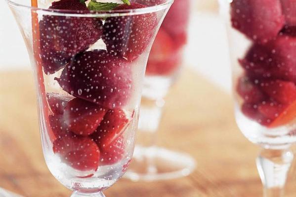 strawberry sorbet with wine