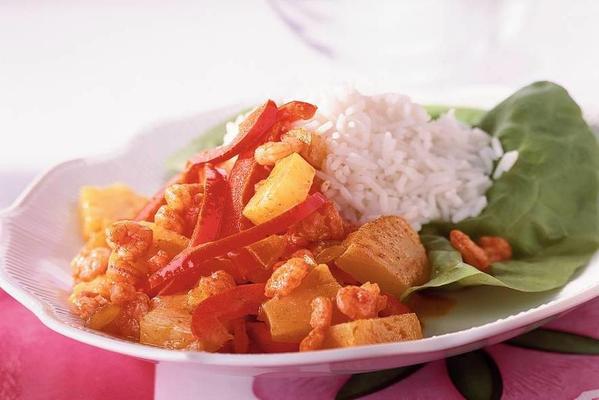 pineapple curry with shrimps