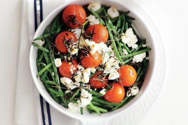 haricots verts with tomato