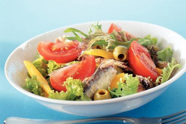 Mediterranean salad with sardines