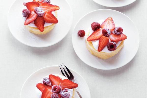 super quick pastry with fresh fruit