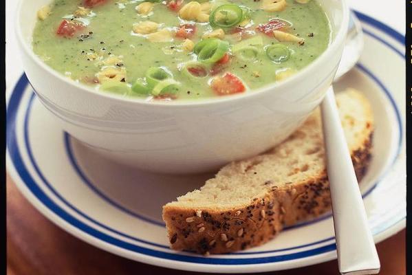 creamy broccoli soup with tomato