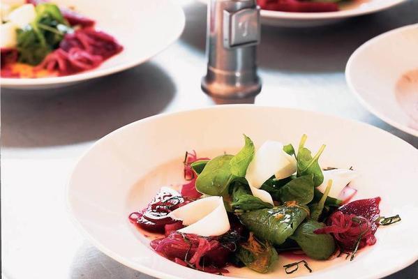 spinach salad with beetroot and goat's cheese curls