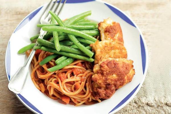 breaded chicken with pasta and green beans