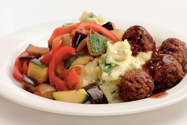 meatballs with puree and ratatouille