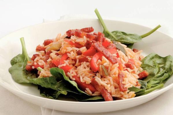 lukewarm rice salad with bacon strips