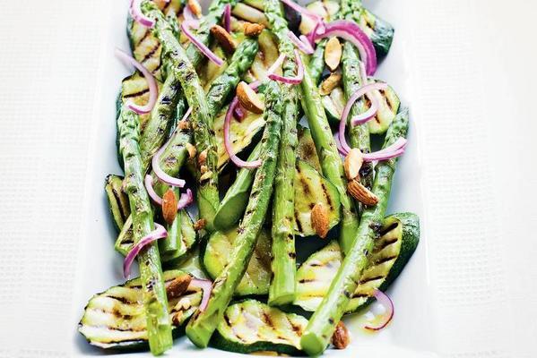 grilled green asparagus