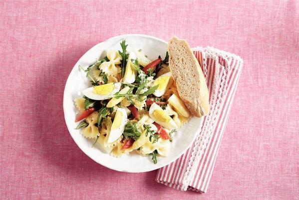 pasta salad with egg