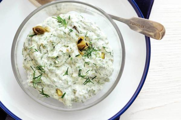 mayonnaise with pickles and dill
