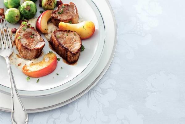 pig medallions with apple