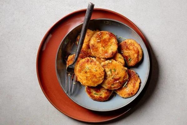 sweet-potato cookies with fresh rosemary