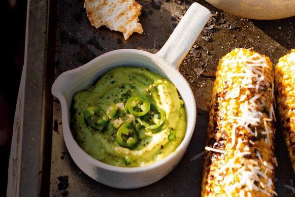 spicy avocado sauce with lime