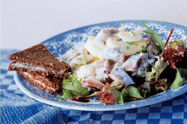 lukewarm potato salad with herring