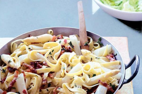 tagliatelle with asparagus and bacon