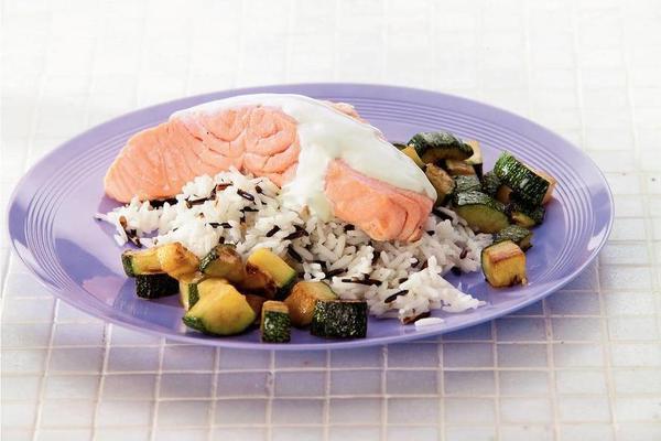 steamed salmon fillet with wasabi sauce