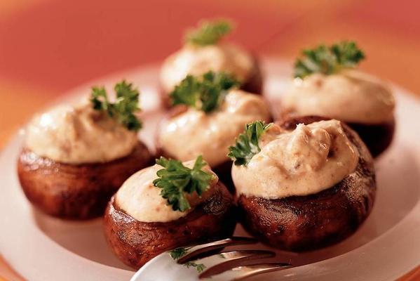 chestnut mushrooms with anchovy cream
