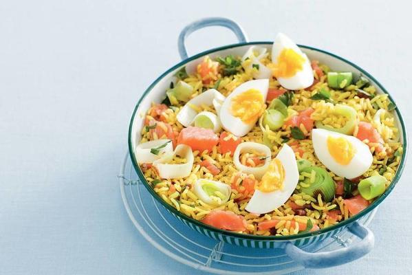 spicy rice with salmon and egg
