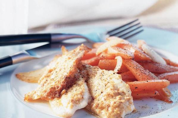 grilled plaice fillet with carrot