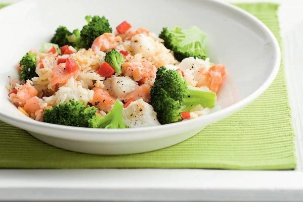 fried rice with smoked salmon and broccoli