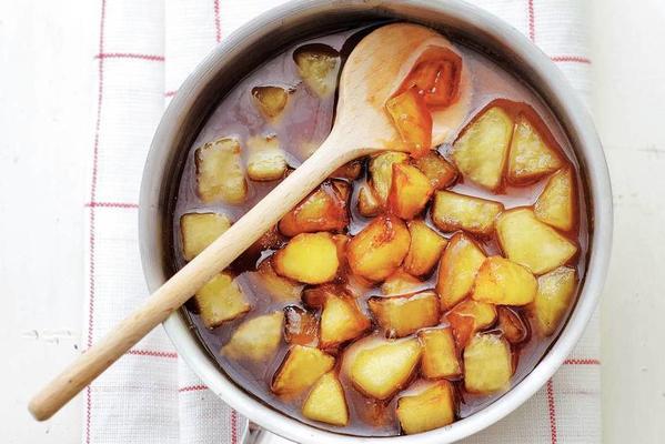 cider sauce with apples