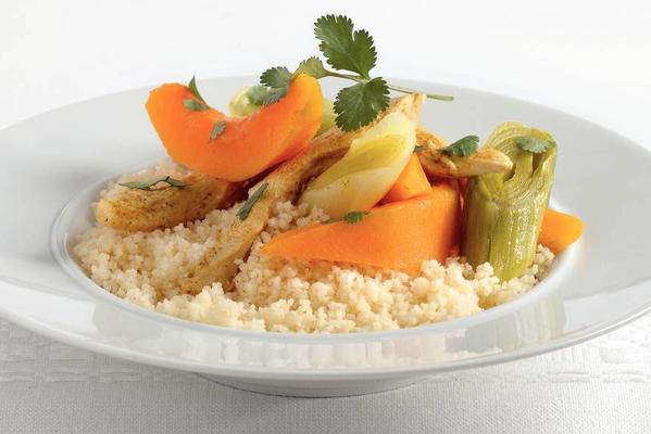 couscous with steamed vegetables and chicken