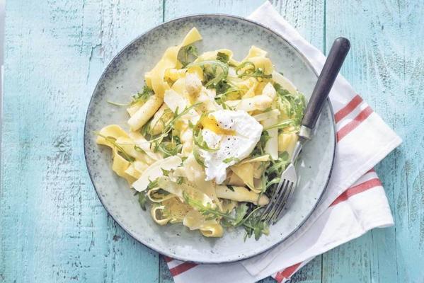 pappardelle with asparagus and egg