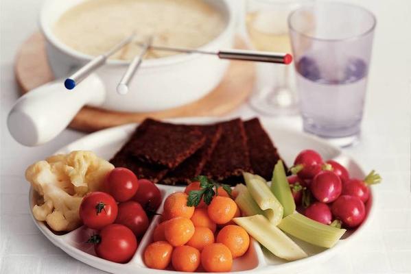 Dutch cheese fondue with raw vegetables