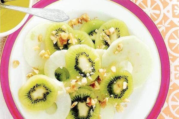 kiwi-apple salad
