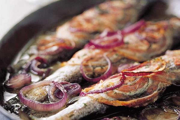 trout with bacon and onions