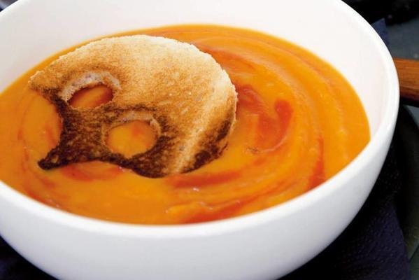 bloody pumpkin soup with crispy ghost heads