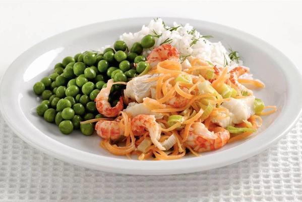 thrush rice with fish-vegetable sauce and crayfish