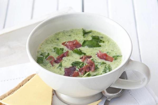 broccoli soup with raw ham