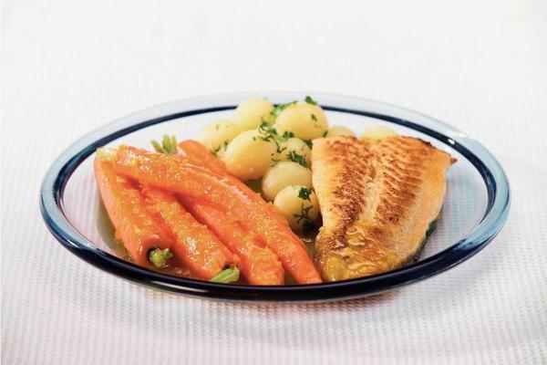 sweet citrus carrots with salmon