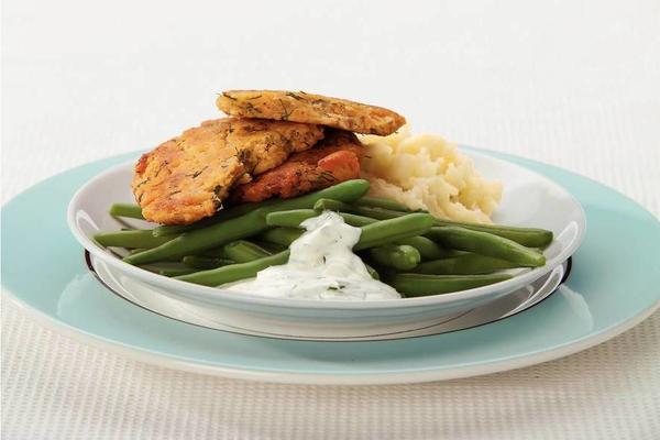 salmon cookies with dill cream sauce